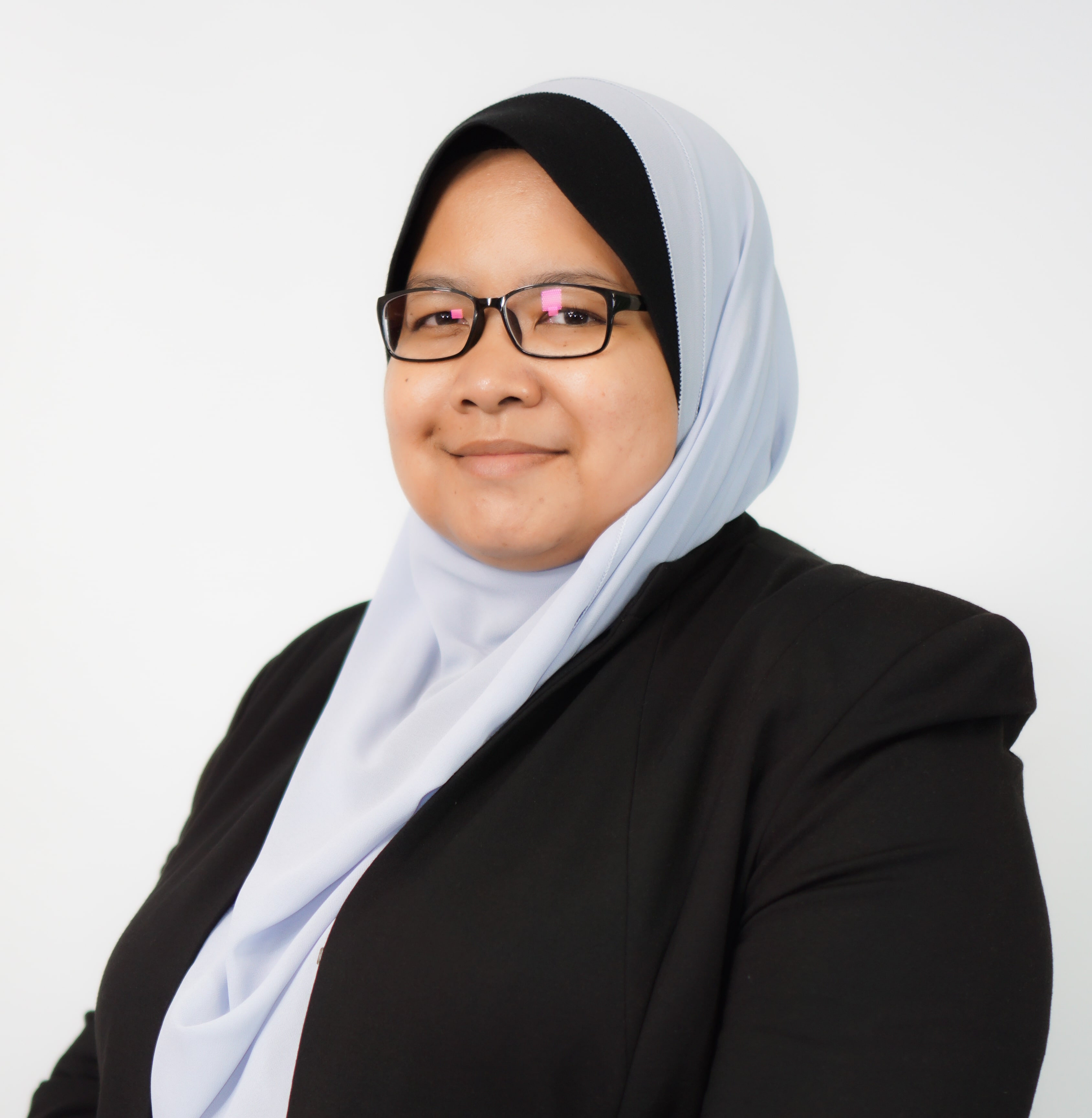 MUNA FARHANA BINTI HALIM